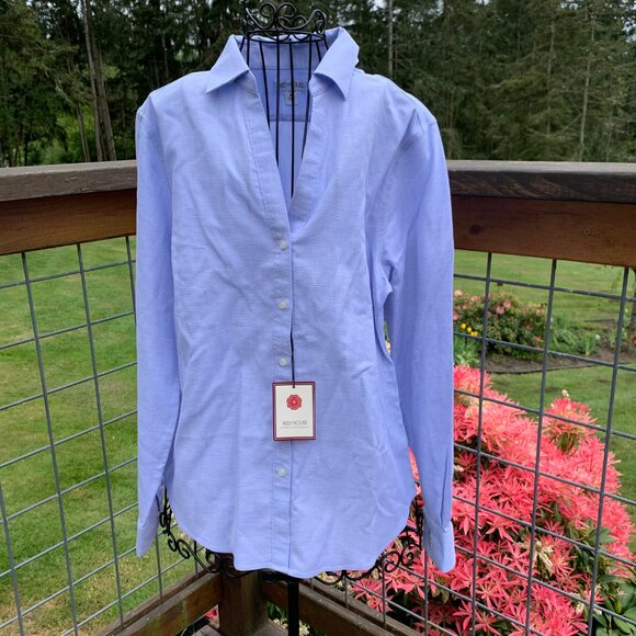 NWT Red House Women's size Medium Blue Long Sleeve Button Down No Iron Shirt - Picture 1 of 10